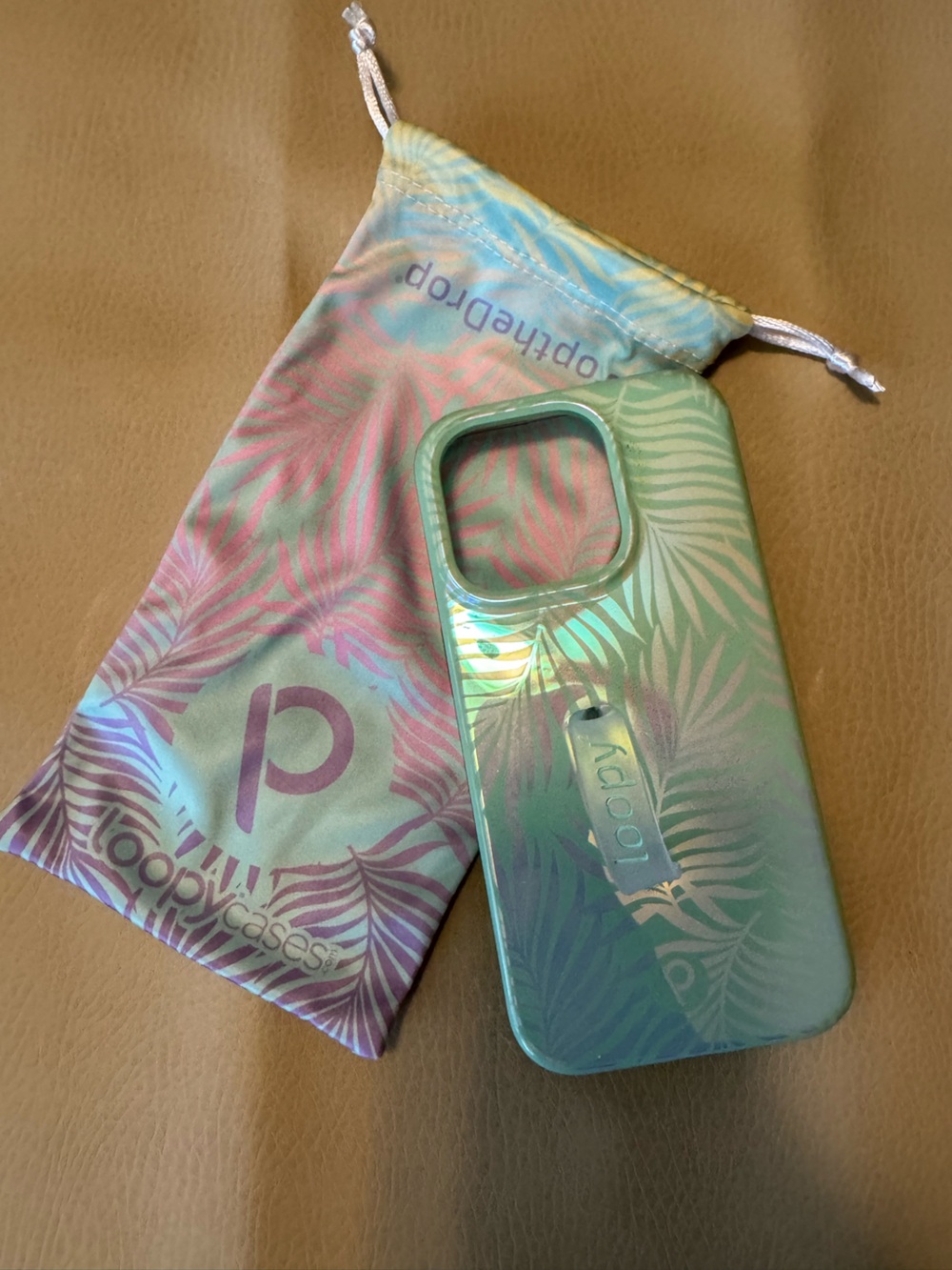 Iridescent Green Phone Case with Tropical Design - iPhone 15 Pro!